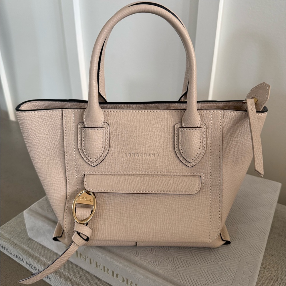 Longchamp Cream Leather Mailbox Tote Bag - Small